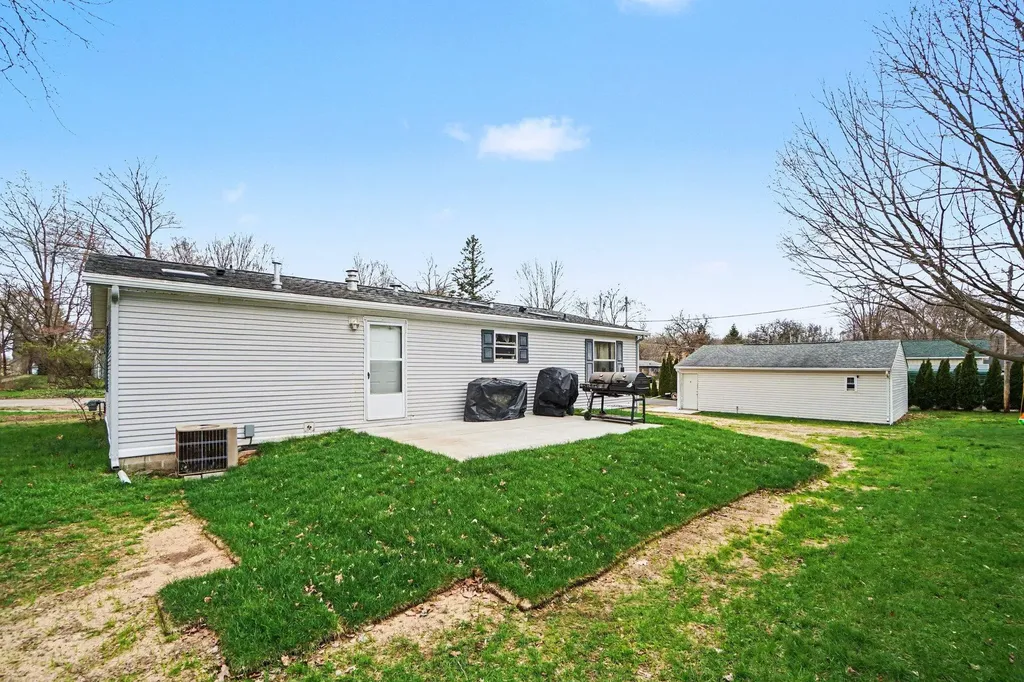 403 E 2nd Street Lawton Village MI 49065
