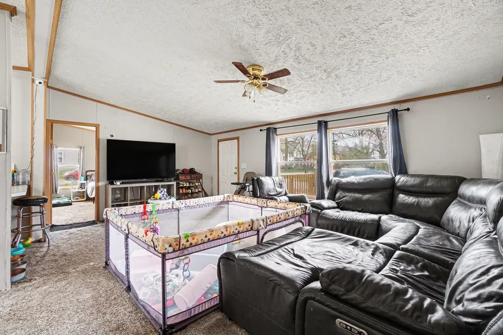 403 E 2nd Street Lawton Village MI 49065