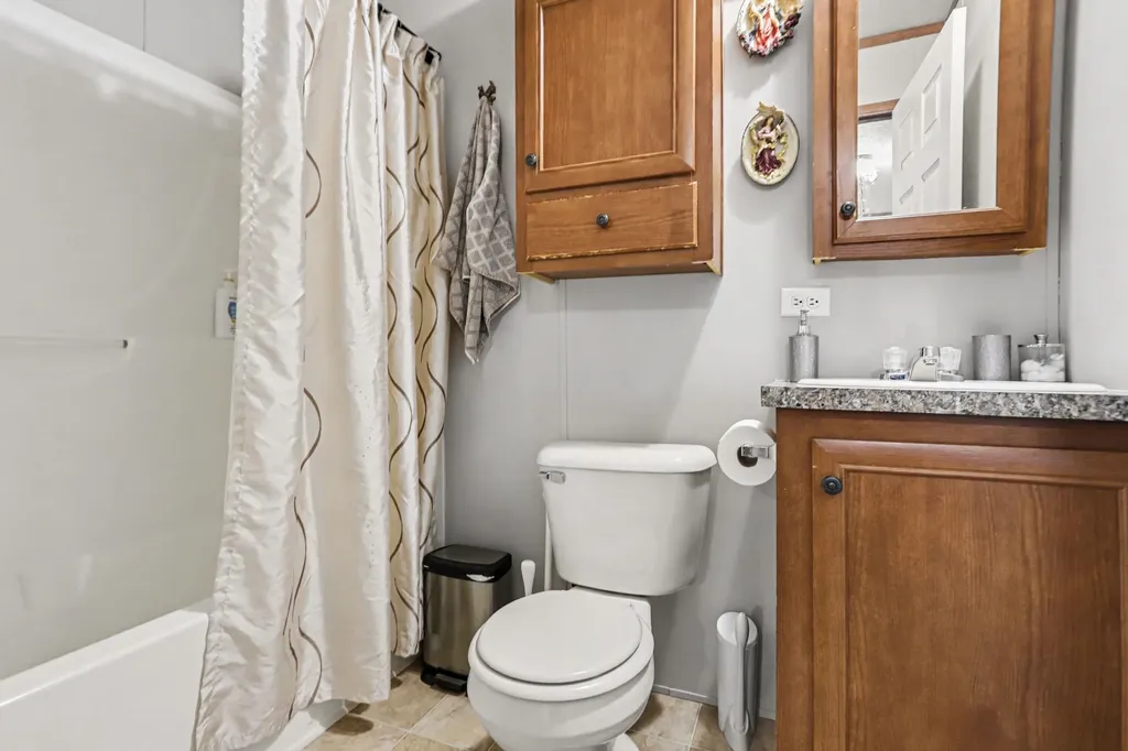 4111 Nancy Lane Kalamazoo City MI 49006