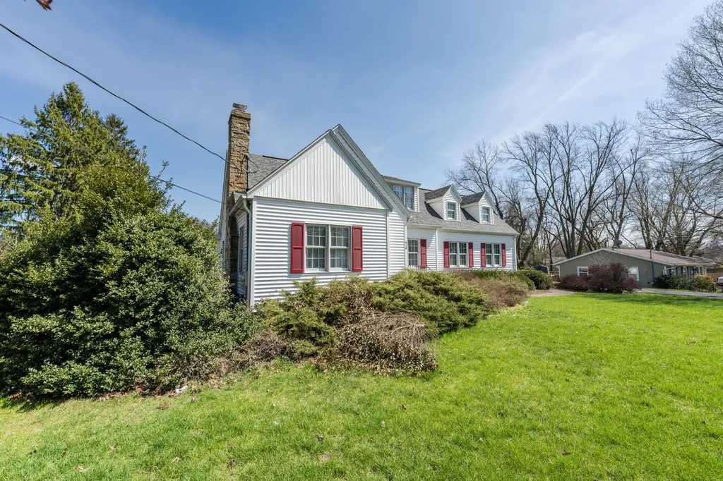 918 Nichols Road Kalamazoo Charter Township MI 49006