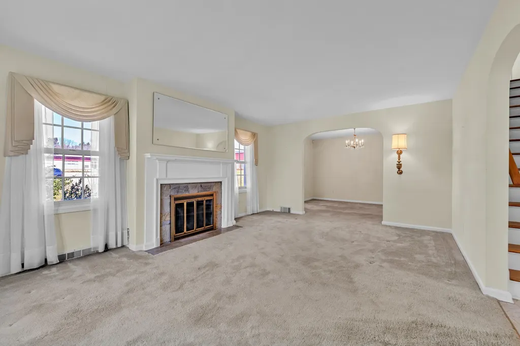 918 Nichols Road Kalamazoo Charter Township MI 49006