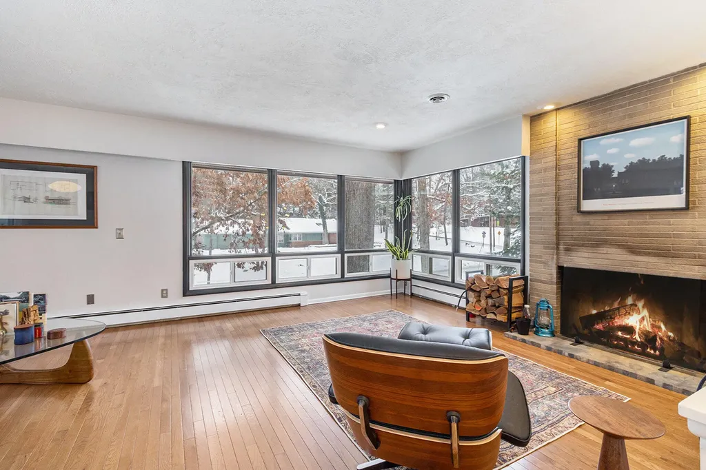 2146 Treehaven Drive Kalamazoo City MI 49008