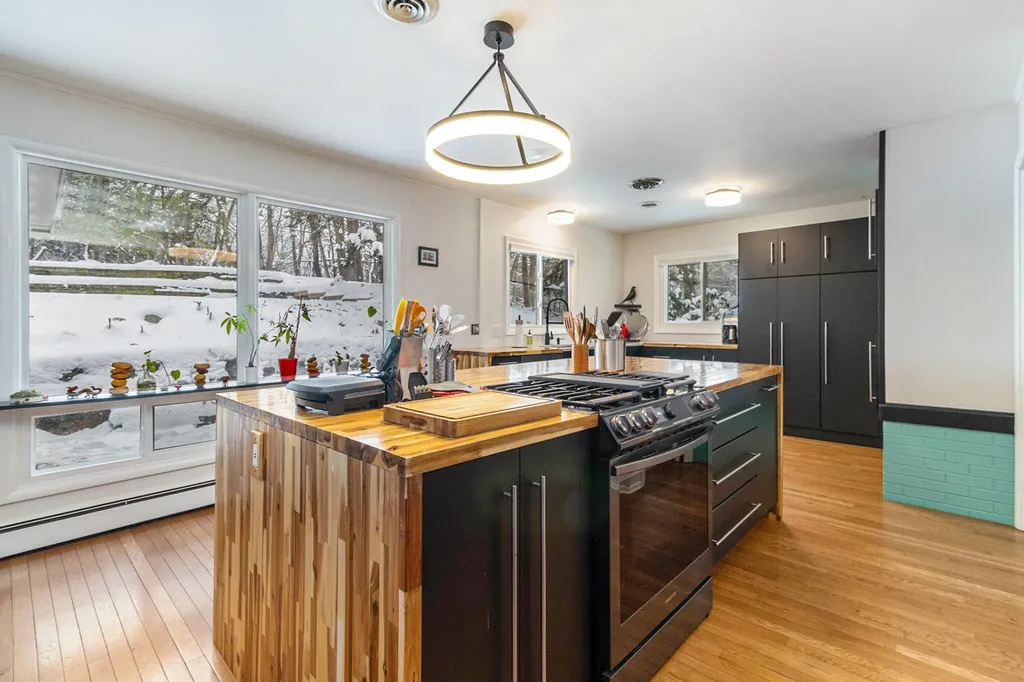 2146 Treehaven Drive Kalamazoo City MI 49008