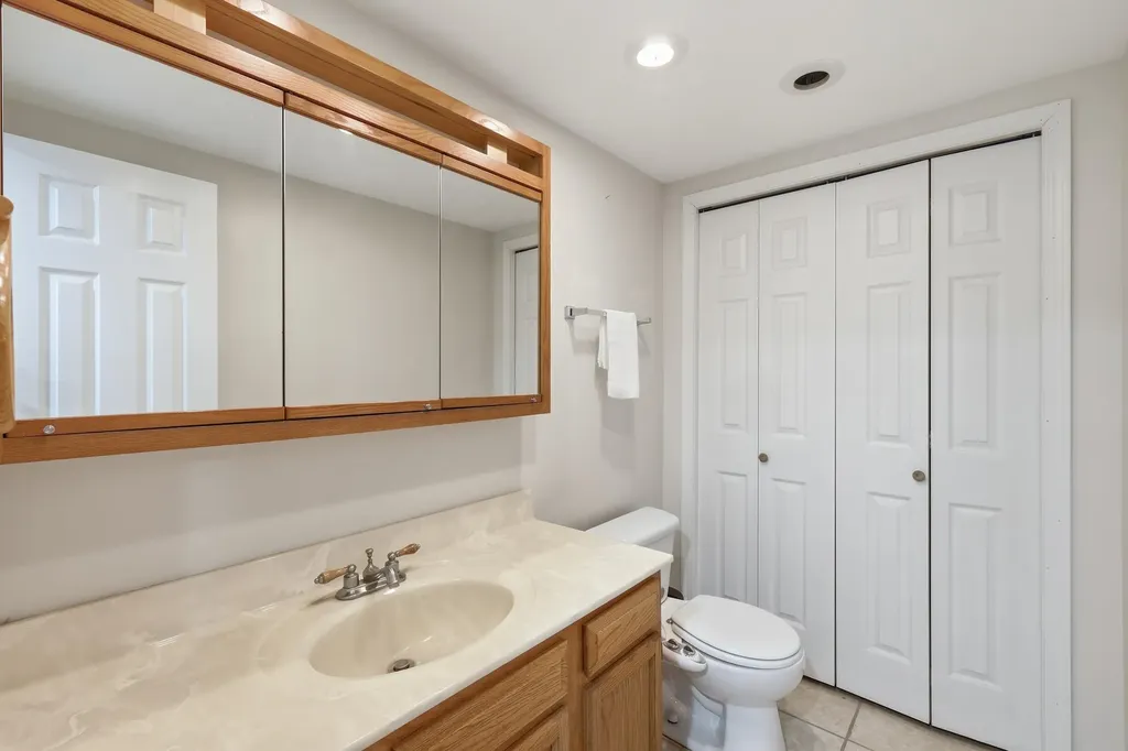 2146 Treehaven Drive Kalamazoo City MI 49008