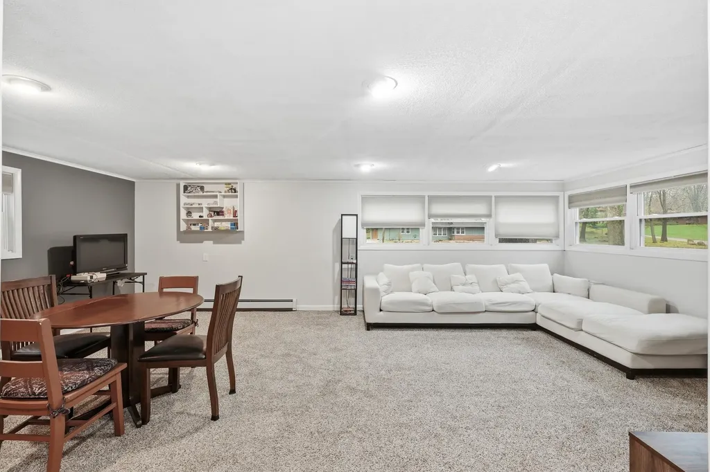 2146 Treehaven Drive Kalamazoo City MI 49008