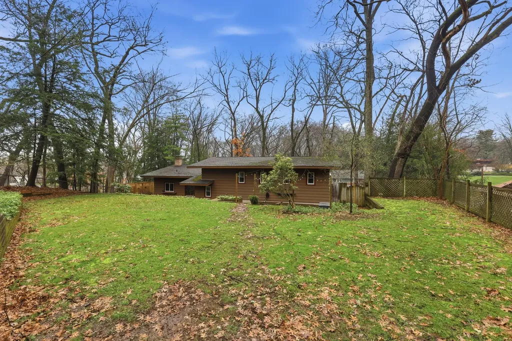 2146 Treehaven Drive Kalamazoo City MI 49008