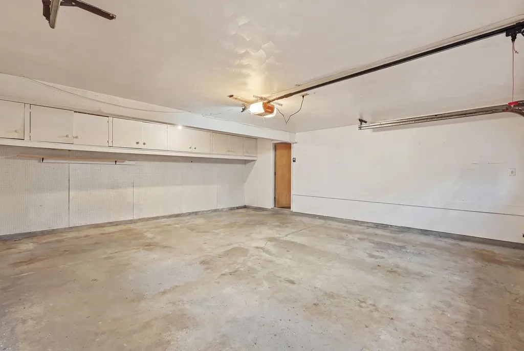 2146 Treehaven Drive Kalamazoo City MI 49008