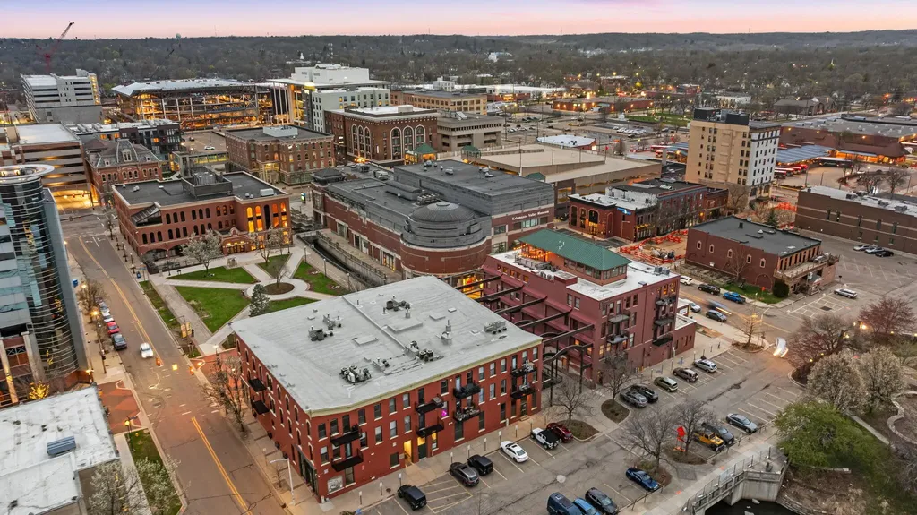 230 N Kalamazoo Mall Kalamazoo City MI 49007