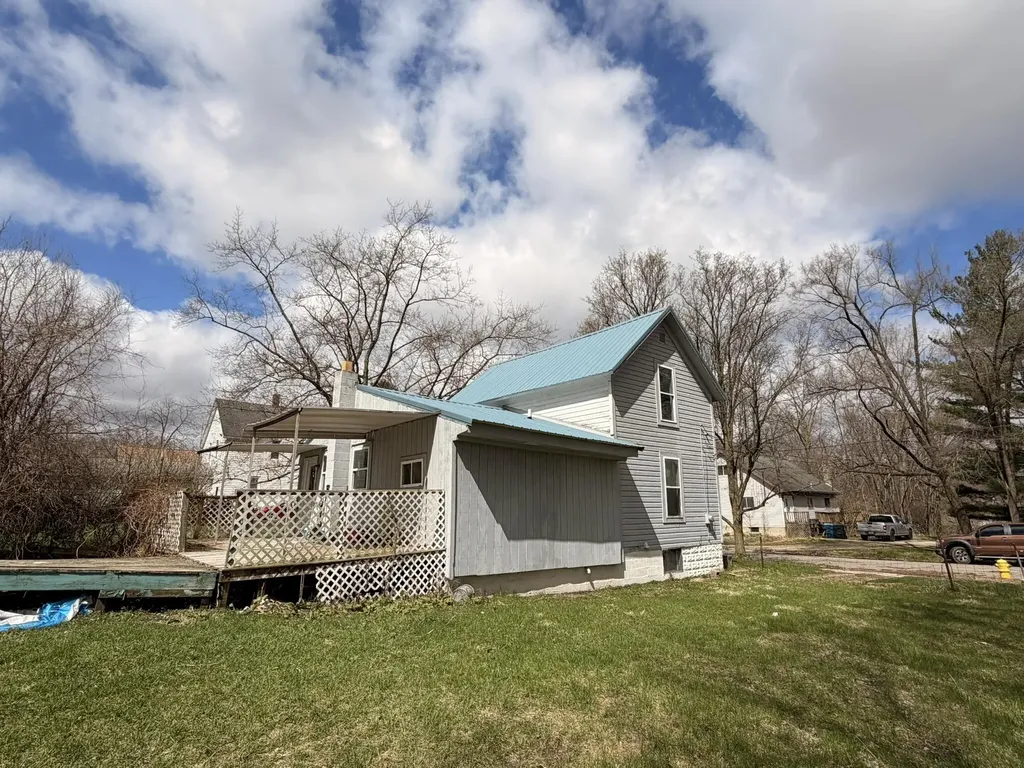 208 E Emerson Street Kalamazoo City MI 49001