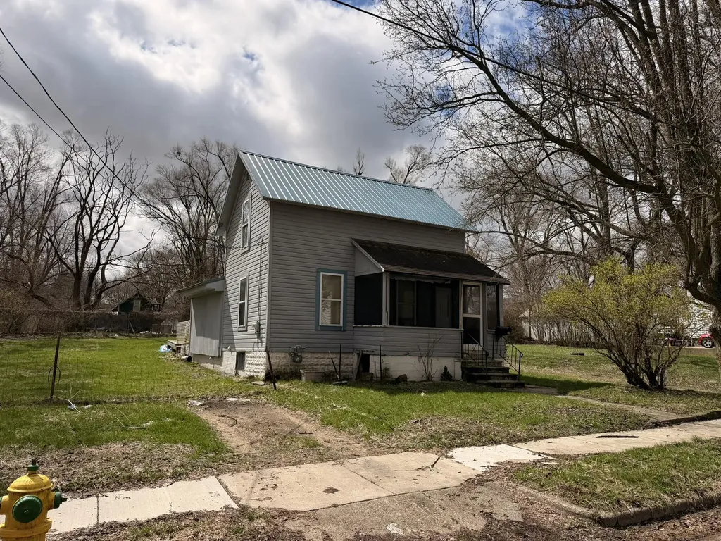 208 E Emerson Street Kalamazoo City MI 49001