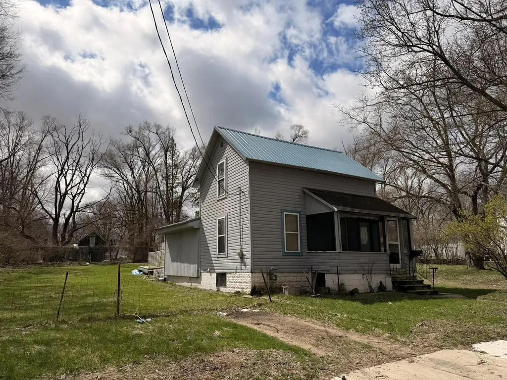 208 E Emerson Street Kalamazoo City MI 49001