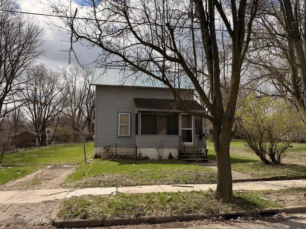208 E Emerson Street Kalamazoo City MI 49001
