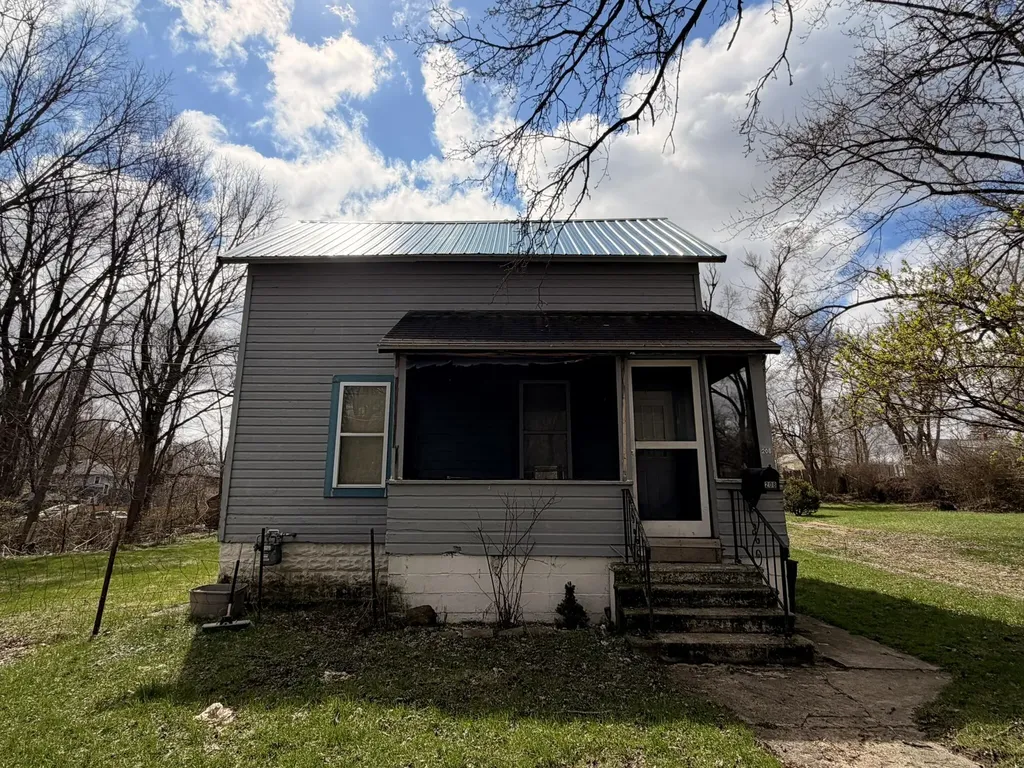 208 E Emerson Street Kalamazoo City MI 49001