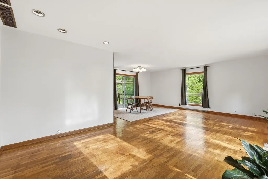 733 N Dartmouth Street Kalamazoo Charter Township MI 49006