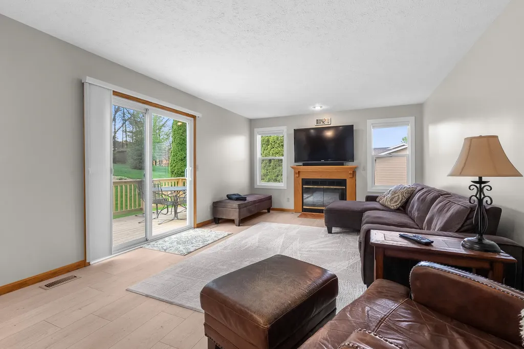 22115 Indian Hill Antwerp Township MI 49071