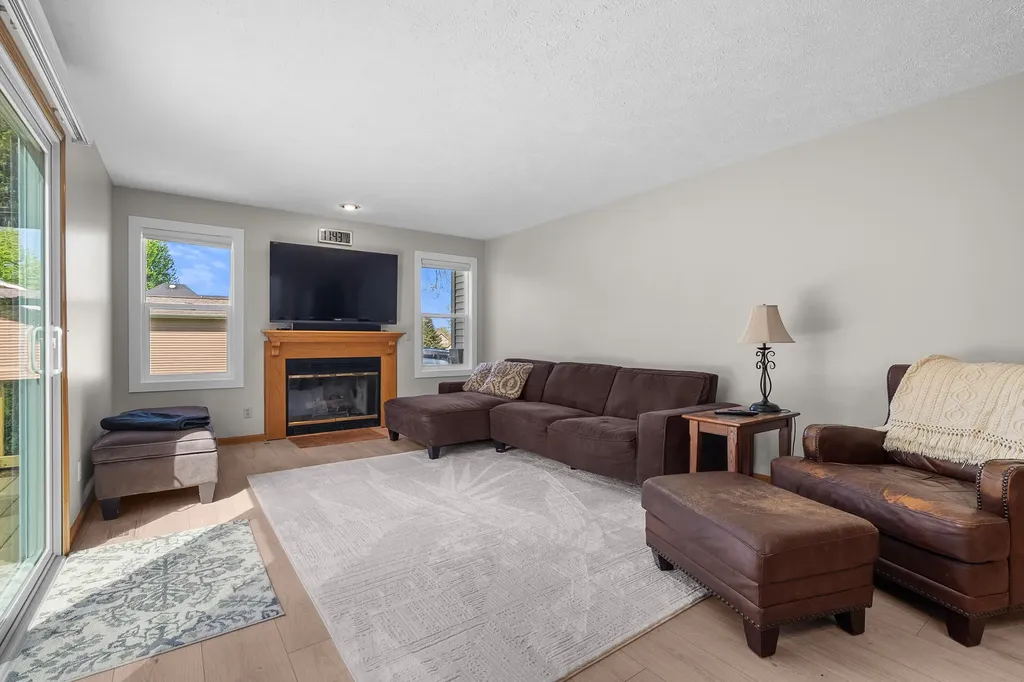 22115 Indian Hill Antwerp Township MI 49071