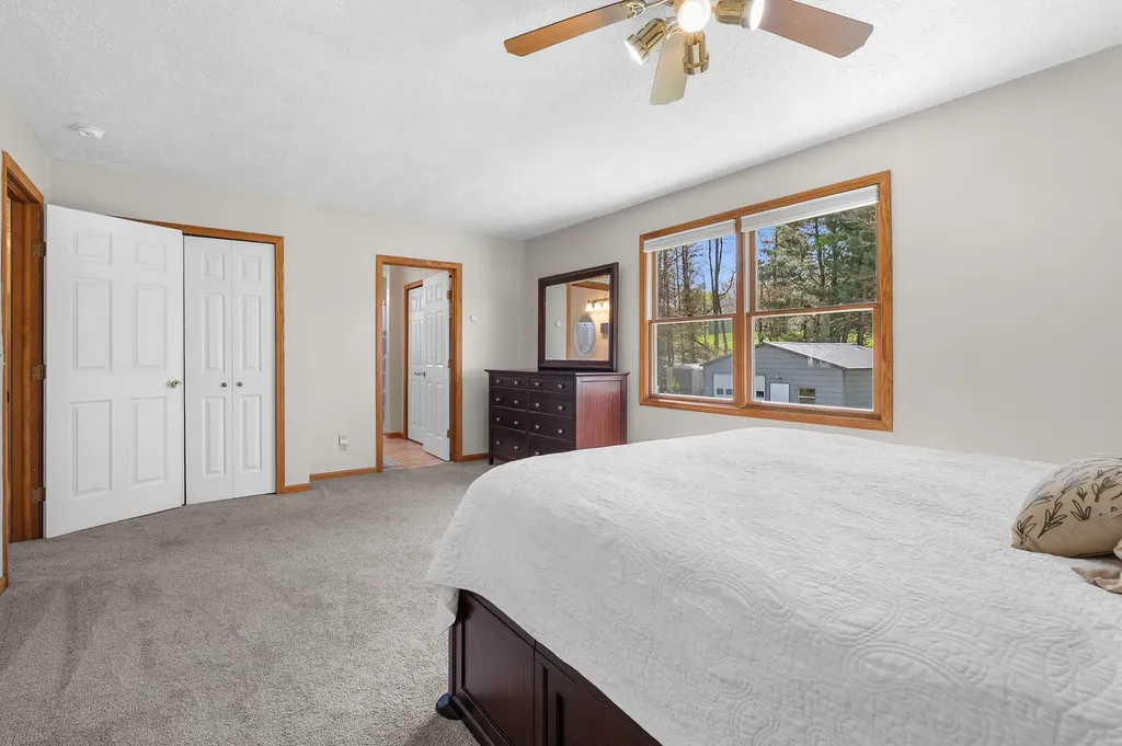 22115 Indian Hill Antwerp Township MI 49071