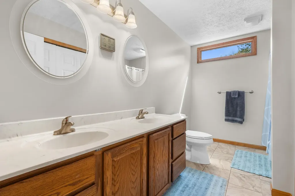 22115 Indian Hill Antwerp Township MI 49071