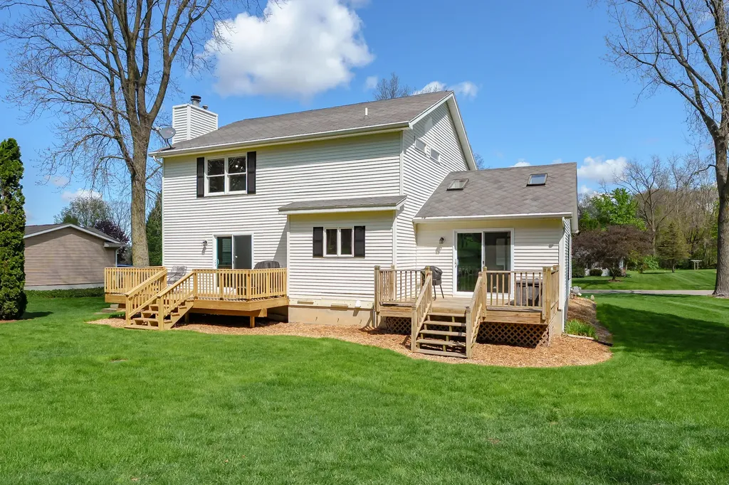 22115 Indian Hill Antwerp Township MI 49071