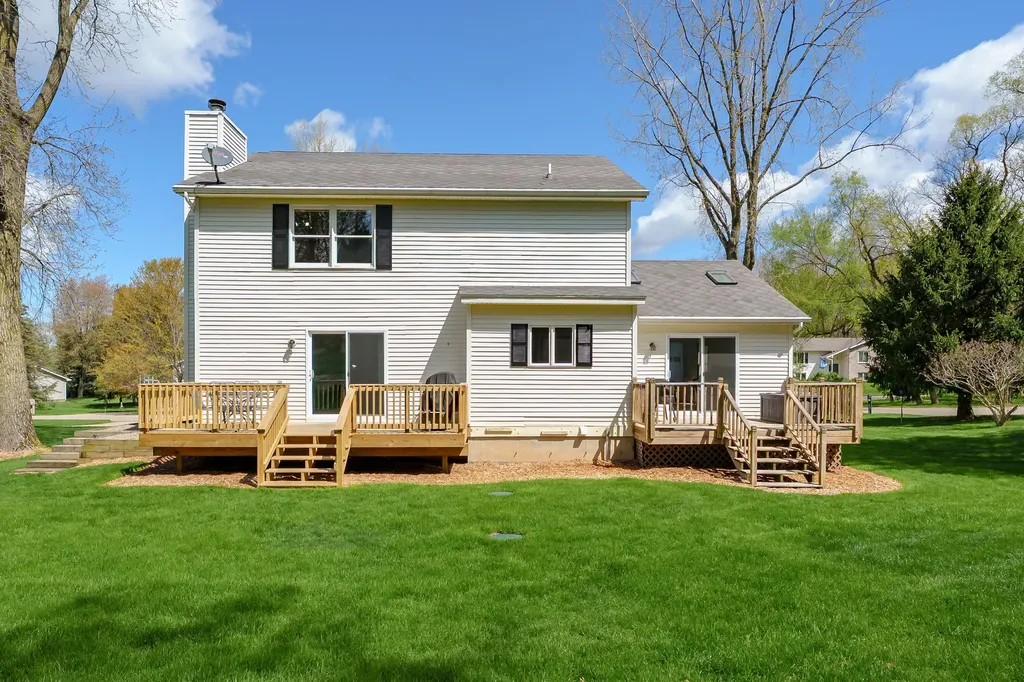 22115 Indian Hill Antwerp Township MI 49071