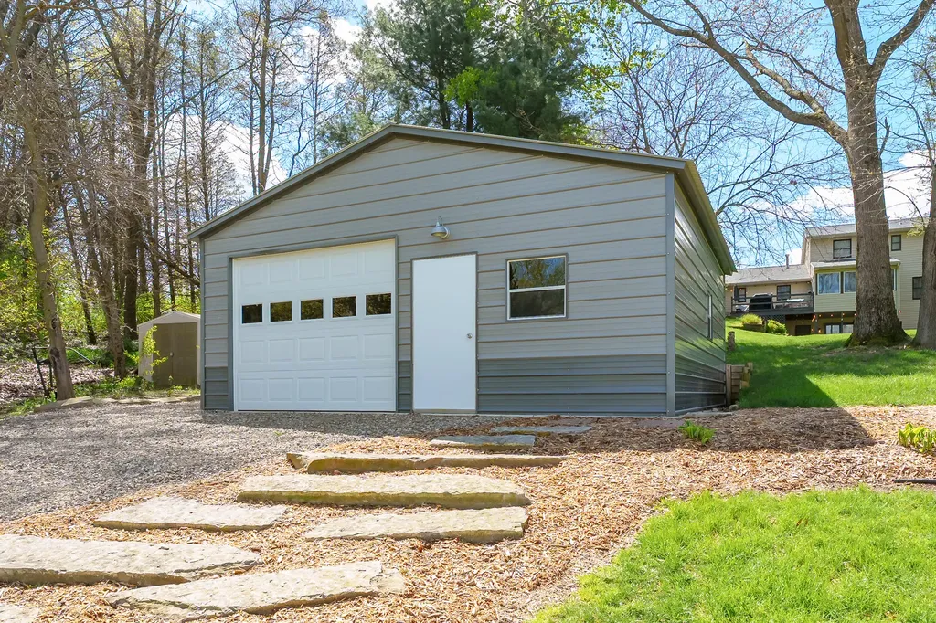 22115 Indian Hill Antwerp Township MI 49071