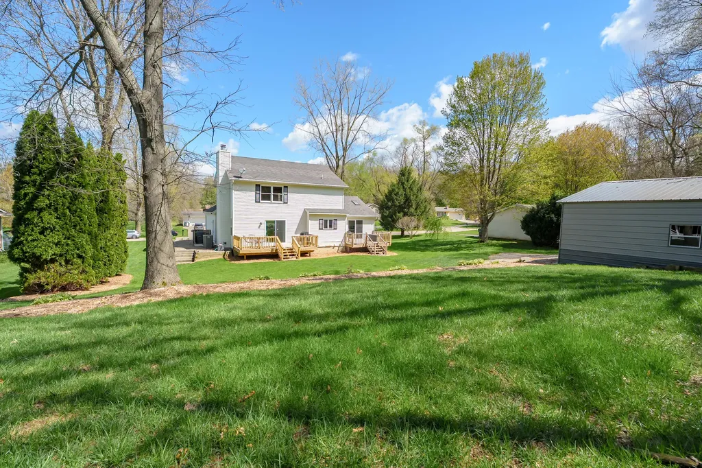 22115 Indian Hill Antwerp Township MI 49071