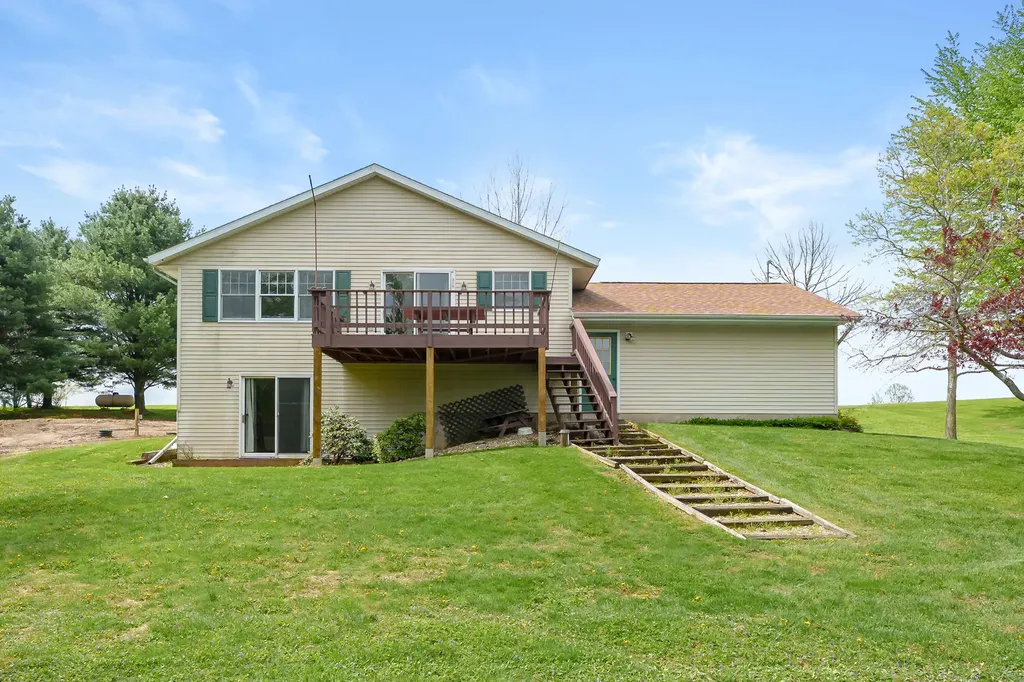 35485 Cr 665 Waverly Township MI 49079