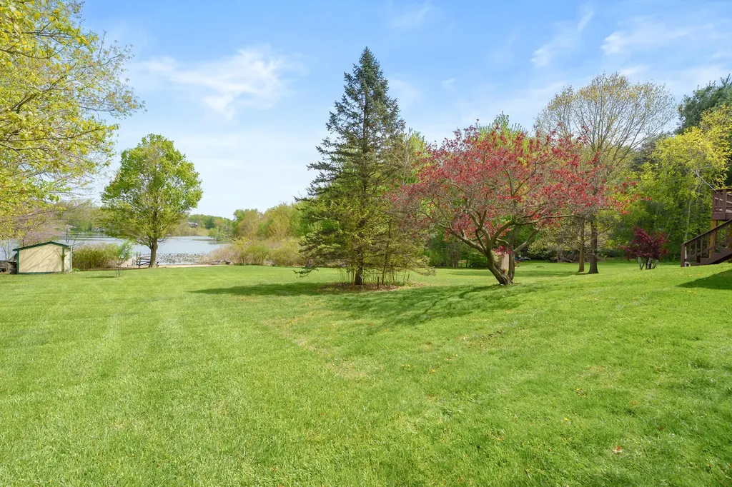 35485 Cr 665 Waverly Township MI 49079
