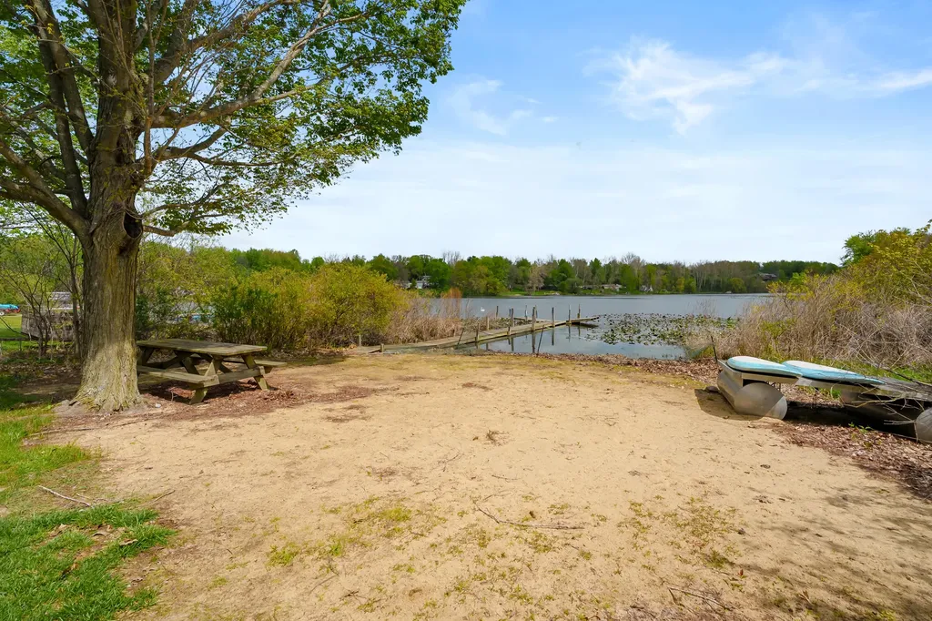 35485 Cr 665 Waverly Township MI 49079