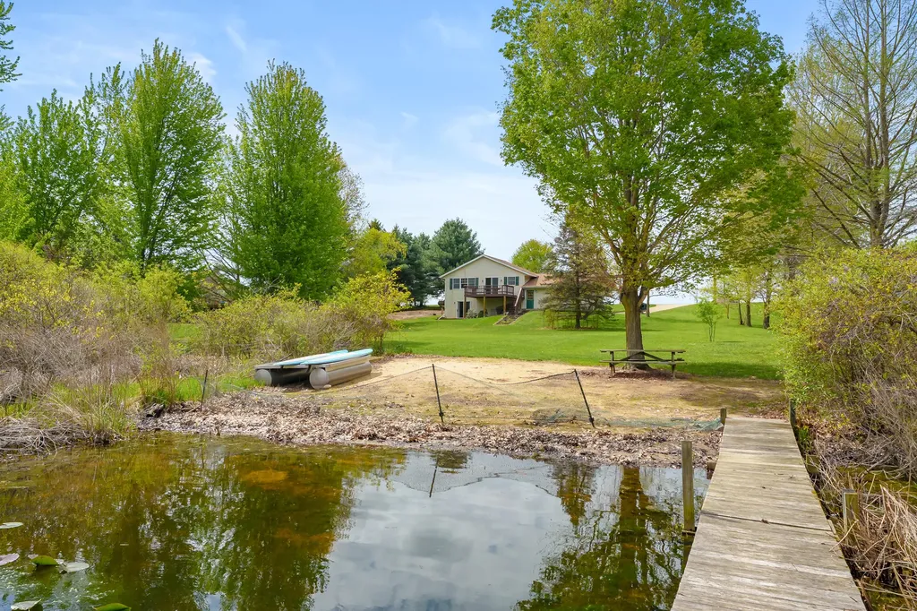 35485 Cr 665 Waverly Township MI 49079