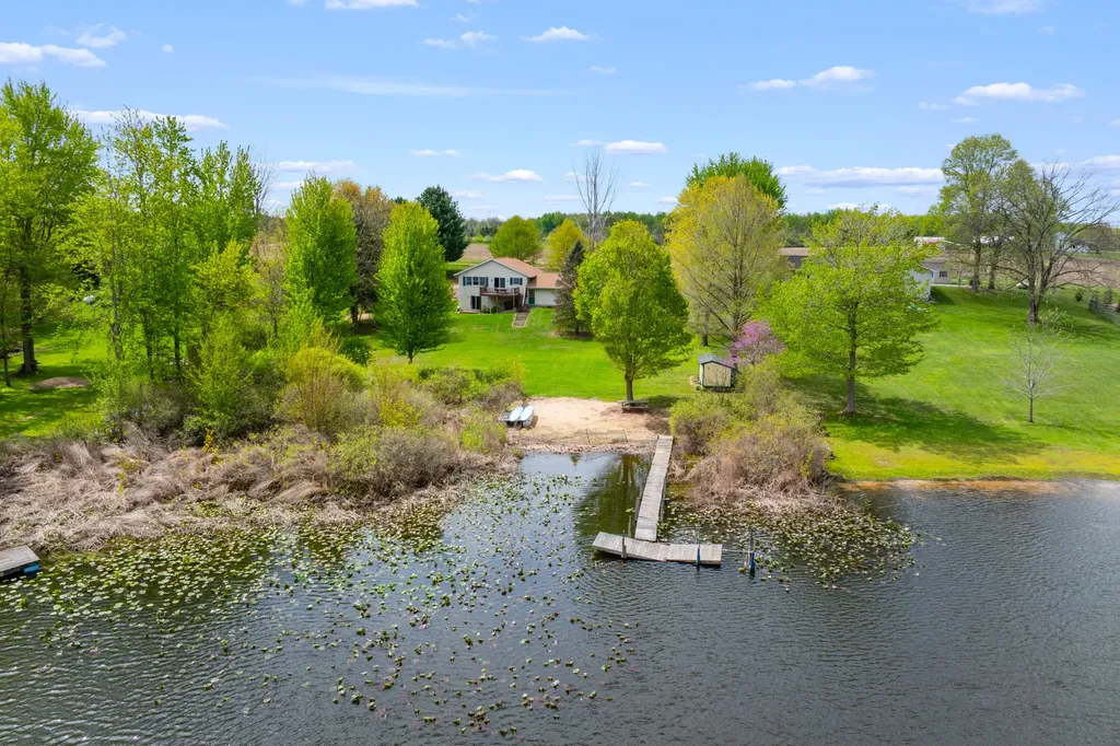 35485 Cr 665 Waverly Township MI 49079