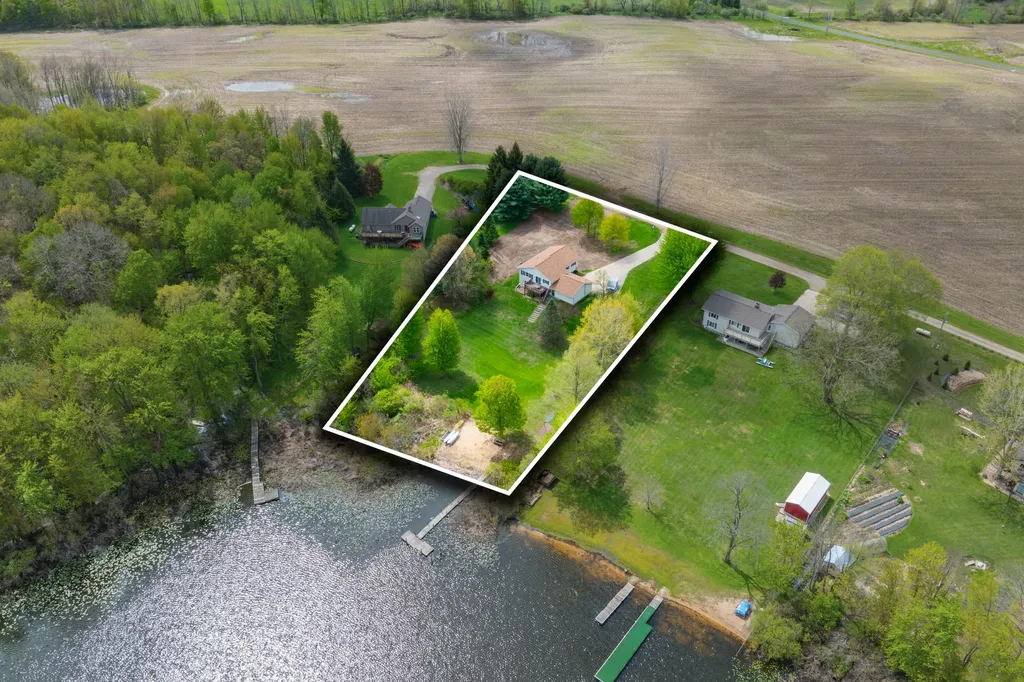 35485 Cr 665 Waverly Township MI 49079