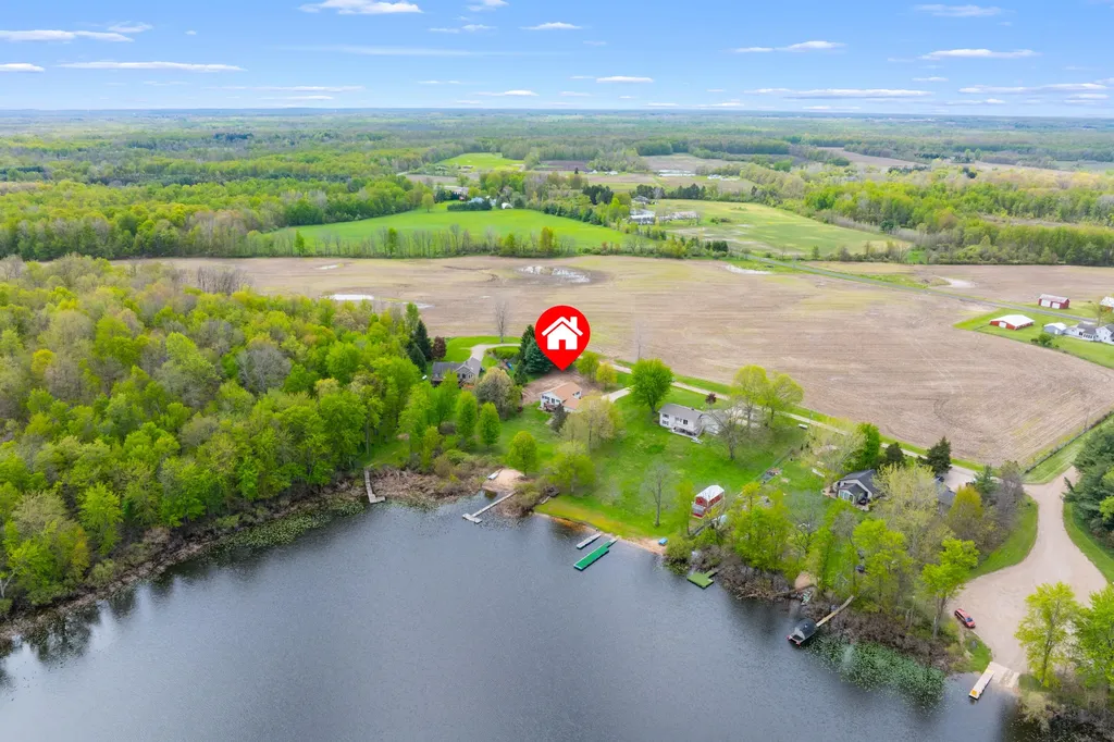 35485 Cr 665 Waverly Township MI 49079