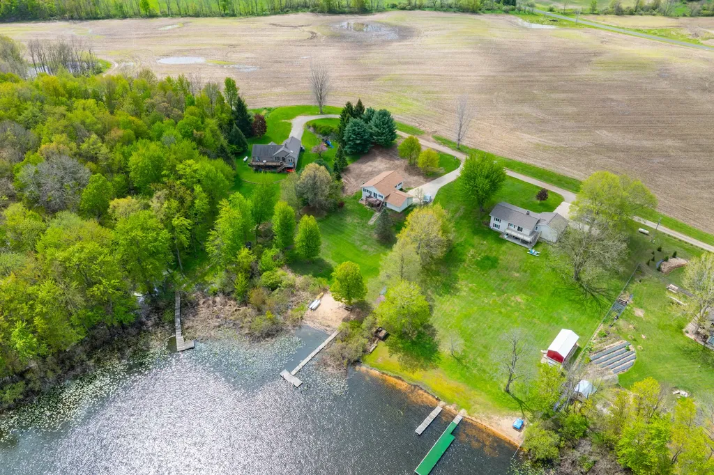 35485 Cr 665 Waverly Township MI 49079