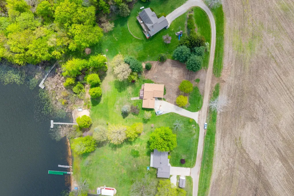 35485 Cr 665 Waverly Township MI 49079
