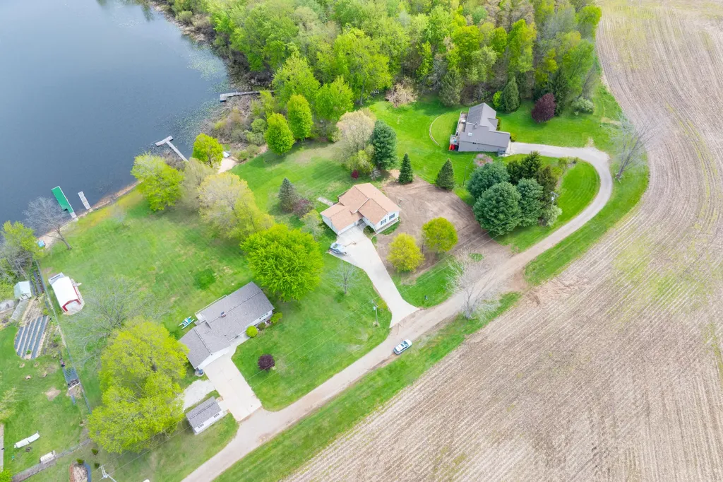 35485 Cr 665 Waverly Township MI 49079