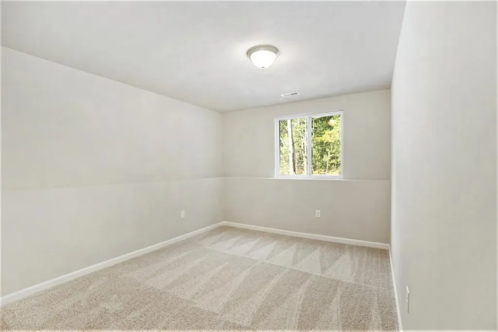 18342 Loganwood Trail Pennfield Charter Township MI 49014