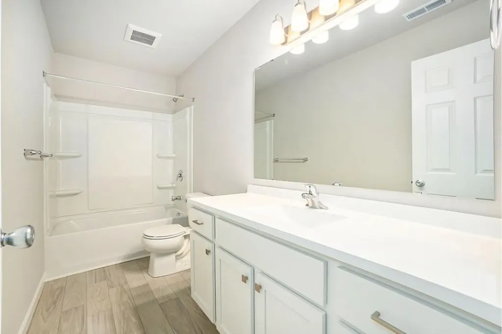 18342 Loganwood Trail Pennfield Charter Township MI 49014