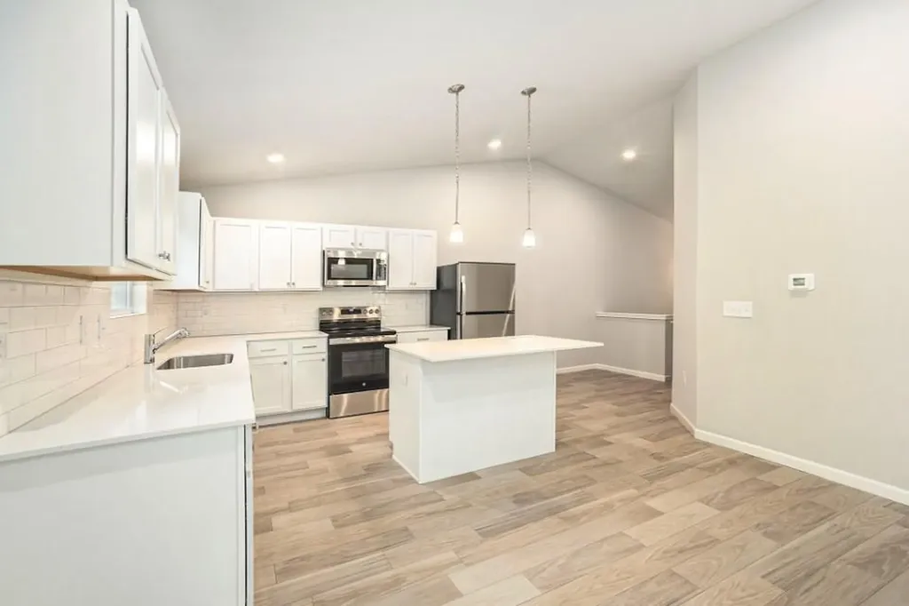 18342 Loganwood Trail Pennfield Charter Township MI 49014