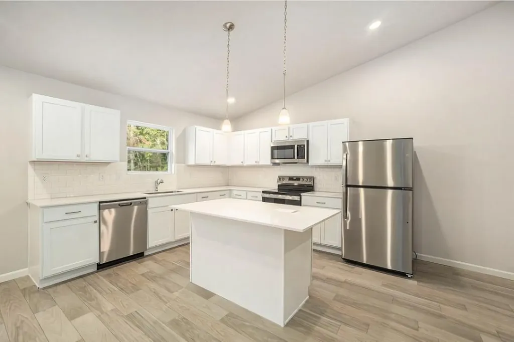 18342 Loganwood Trail Pennfield Charter Township MI 49014