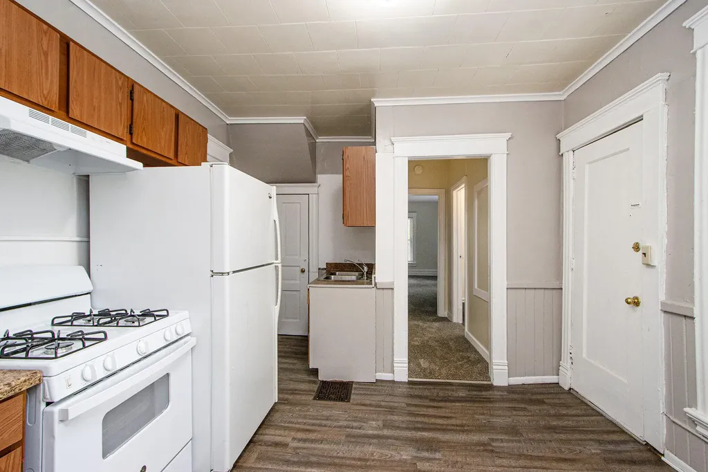 1415 Sherwood Avenue Kalamazoo City MI 49048