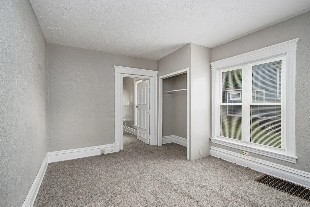 1415 Sherwood Avenue Kalamazoo City MI 49048