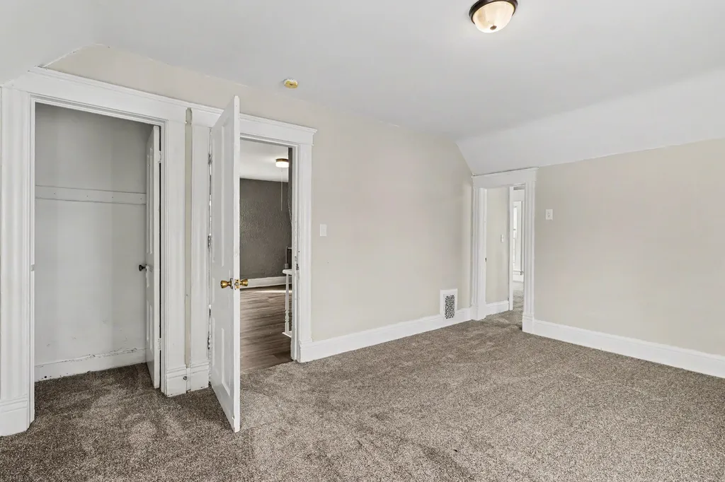 1415 Sherwood Avenue Kalamazoo City MI 49048