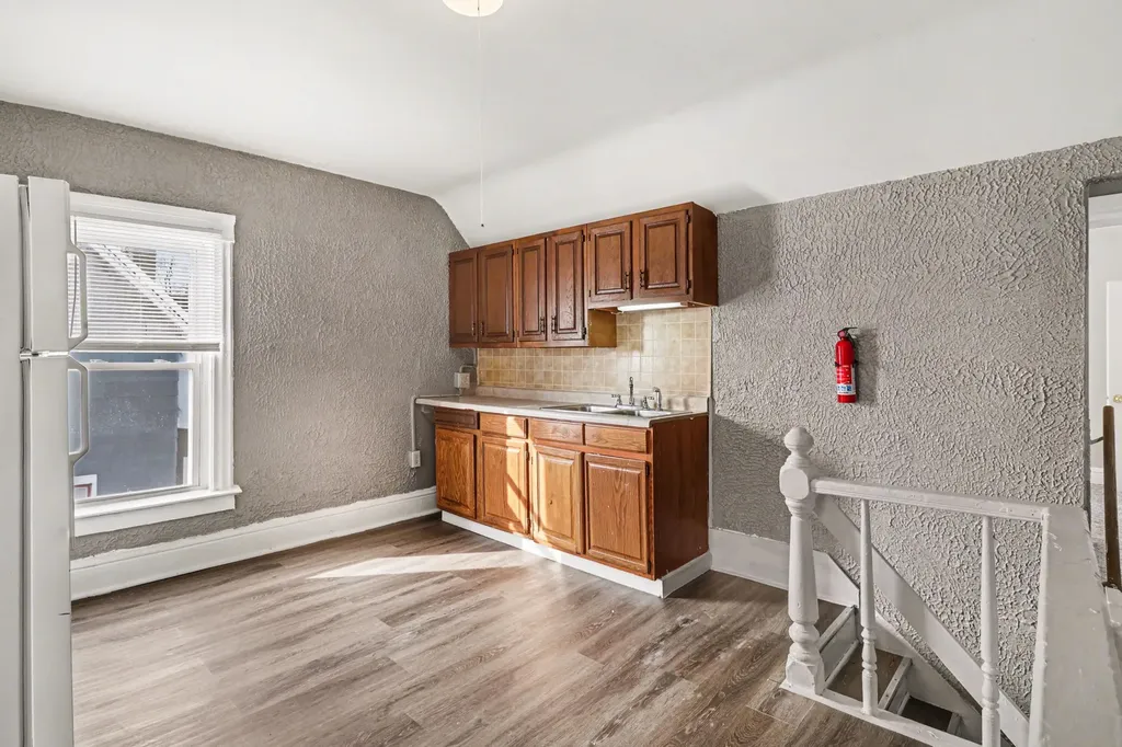 1415 Sherwood Avenue Kalamazoo City MI 49048