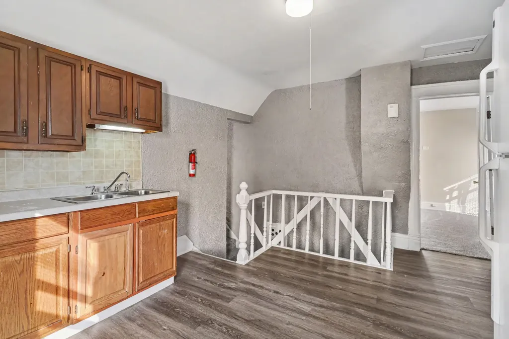 1415 Sherwood Avenue Kalamazoo City MI 49048