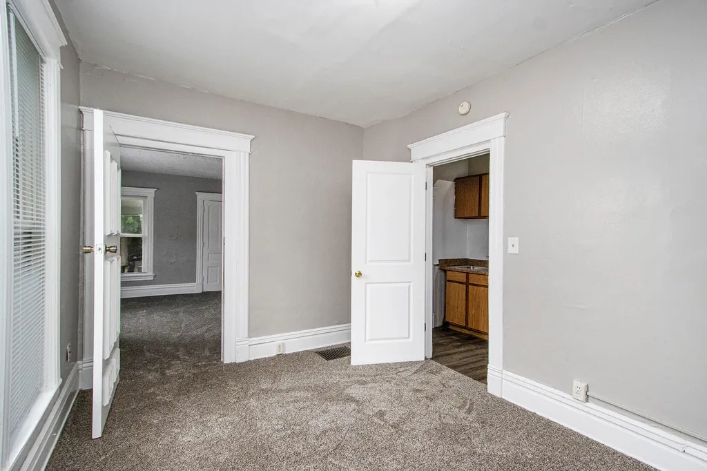 1415 Sherwood Avenue Kalamazoo City MI 49048