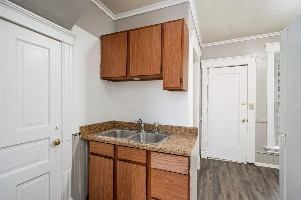 1415 Sherwood Avenue Kalamazoo City MI 49048