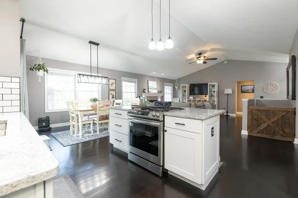 37 Summerset Drive Oshtemo Charter Township MI 49009