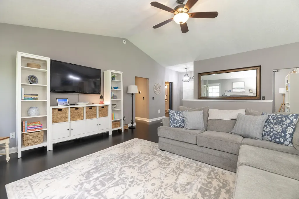 37 Summerset Drive Oshtemo Charter Township MI 49009