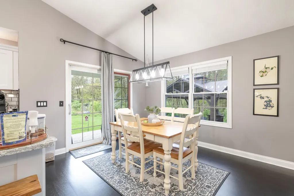 37 Summerset Drive Oshtemo Charter Township MI 49009